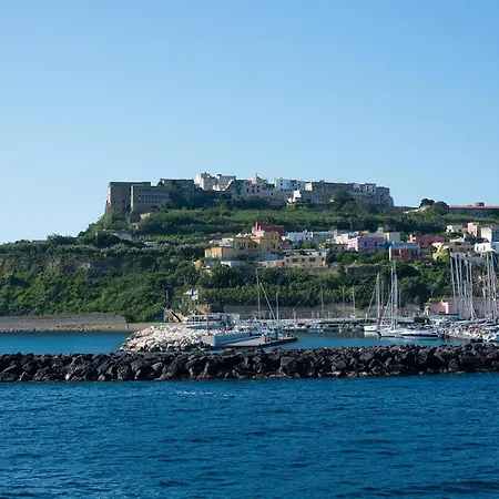 Punta Lingua Relais- 1 Sunrise Terrace Procida