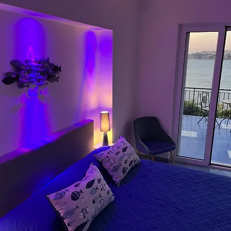 Punta Lingua Relais- 1 Sunrise Terrace Bed and breakfast *