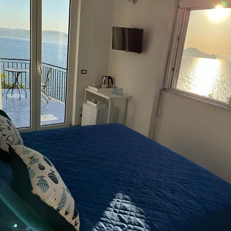 Bed & Breakfast Punta Lingua Relais- 1 Sunrise Terrace Procida